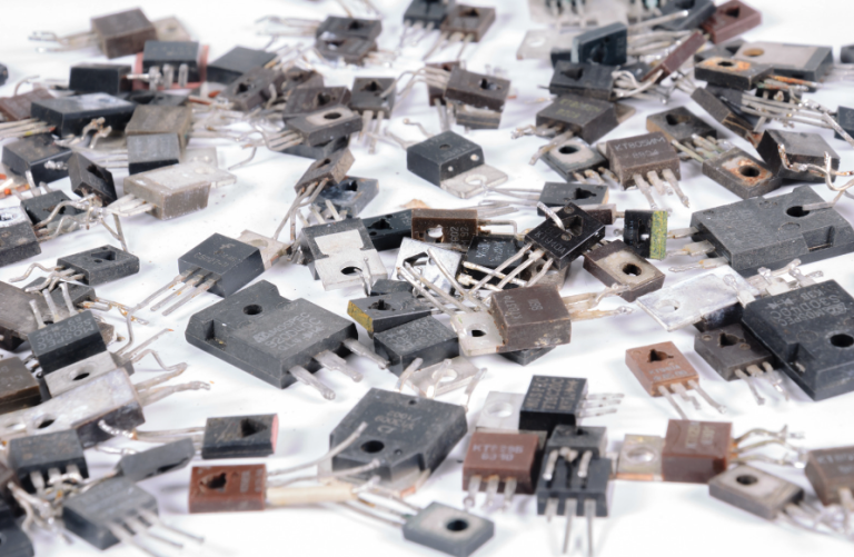 what_do_transistor_do